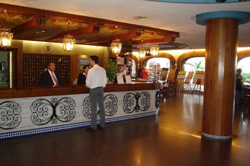 Bajondillo Aparthotel