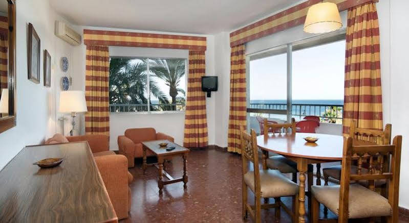 Bajondillo Apartahotel 4*