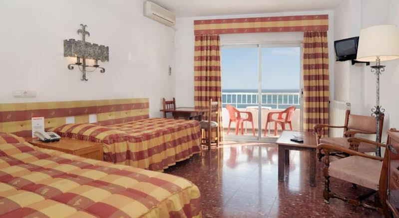 Bajondillo Apartahotel 4*